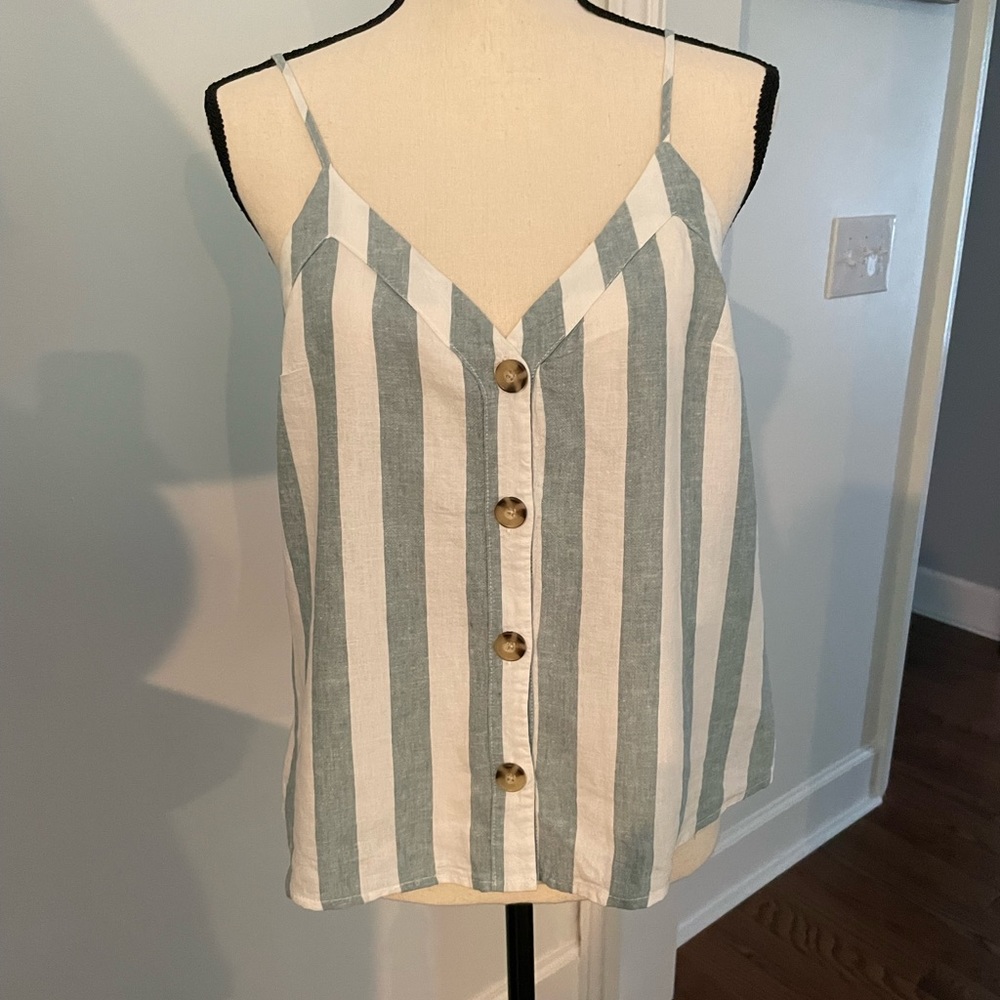 Abercrombie & Fitch size small tank